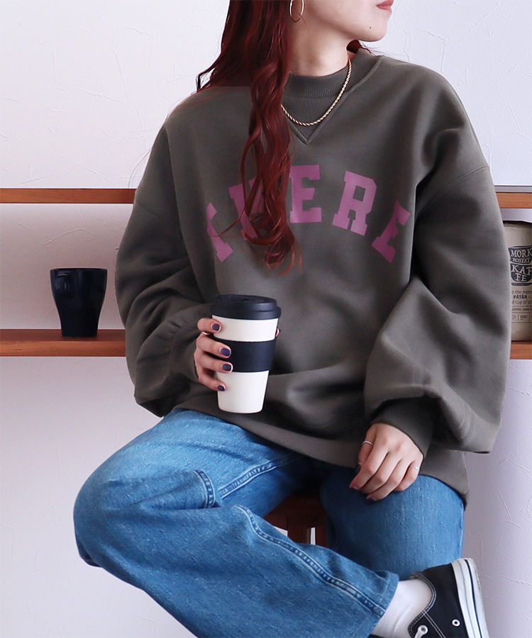 裏起毛ロゴプリントプルオーバー