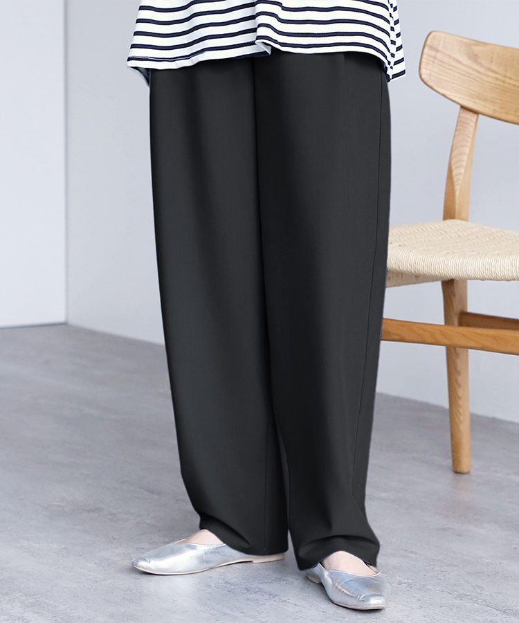 カーブタックパンツ