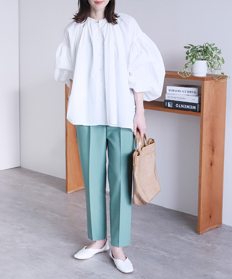 センタープレステーパードパンツ