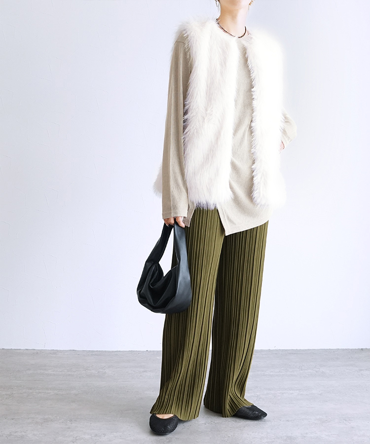 ランダムプリーツパンツ