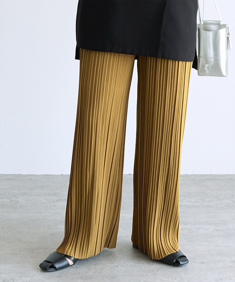 ランダムプリーツパンツ