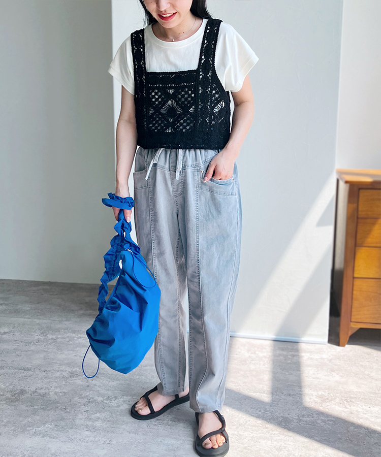 ウエストゴムリラックステーパードデニムパンツ